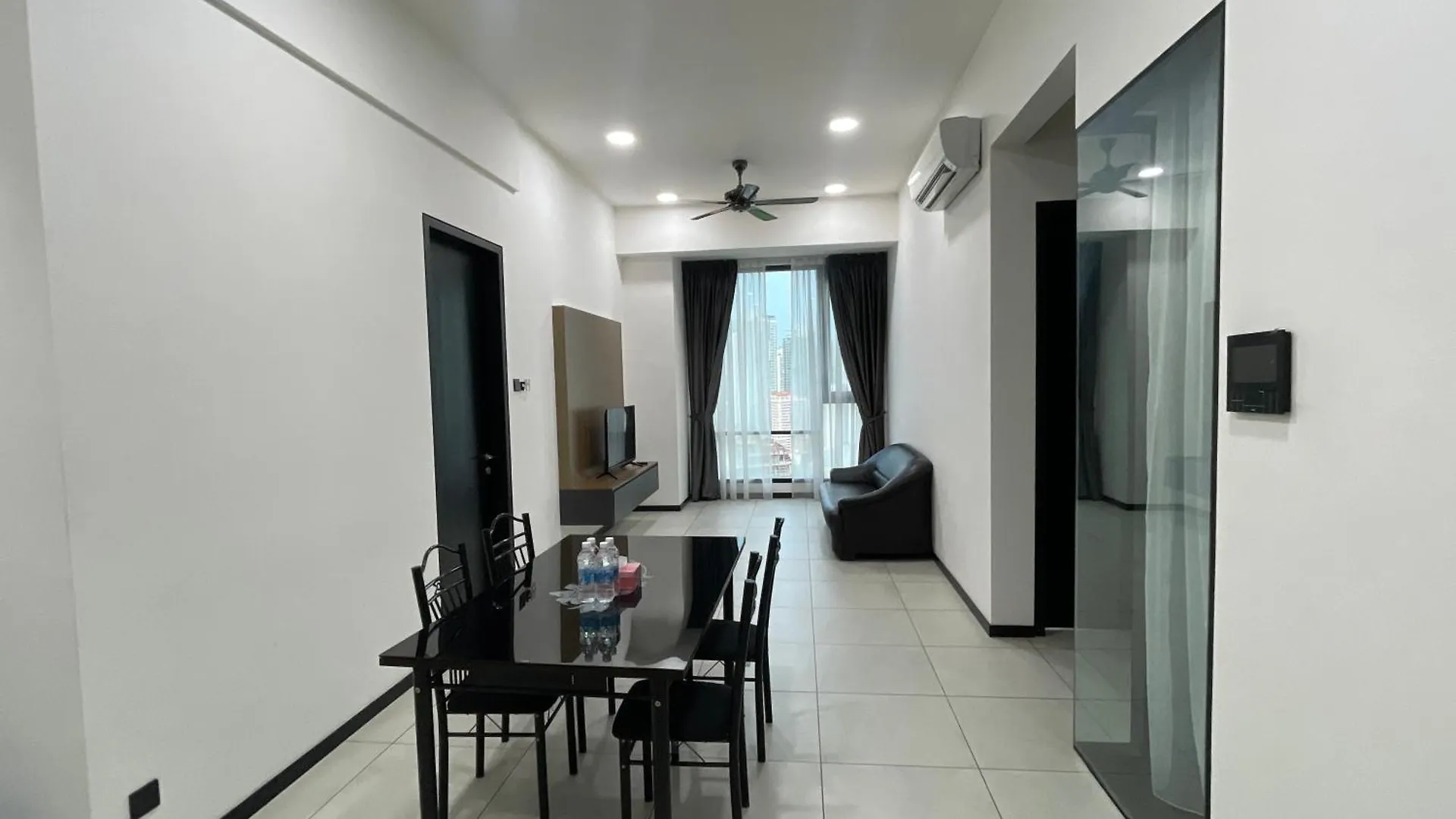 Opus Suite Kuala Lumpur 118 Tower View Малайзия
